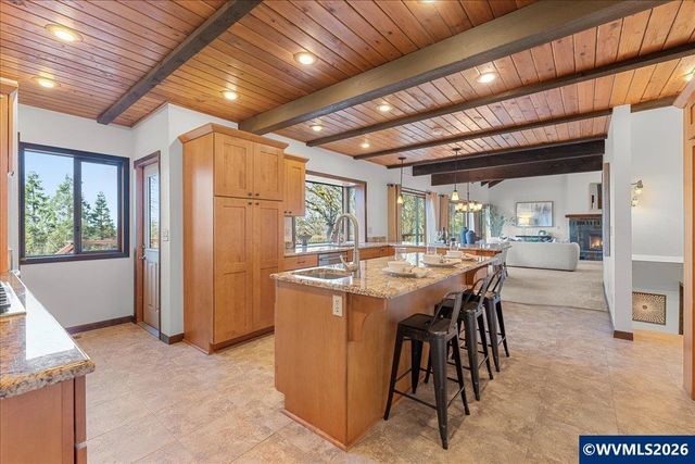 3904 Viewcrest Rd S, Salem, OR 97302