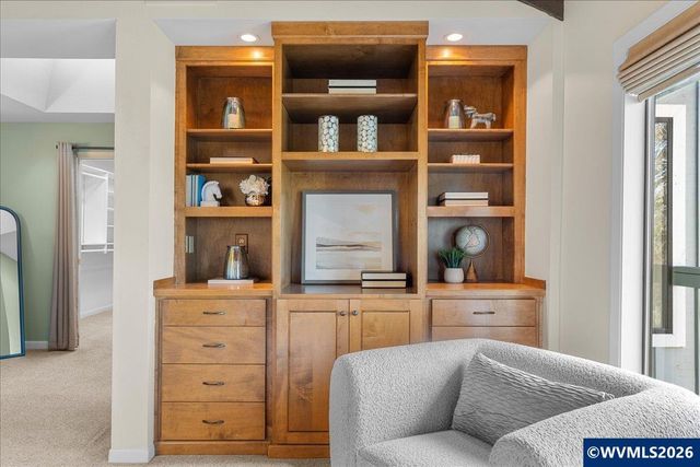 3904 Viewcrest Rd S, Salem, OR 97302