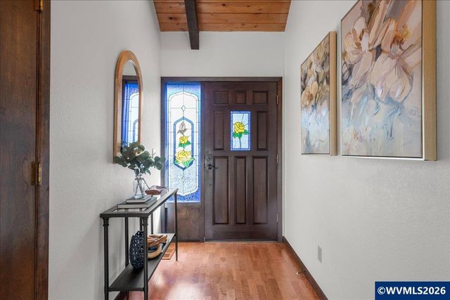 3904 Viewcrest Rd S, Salem, OR 97302