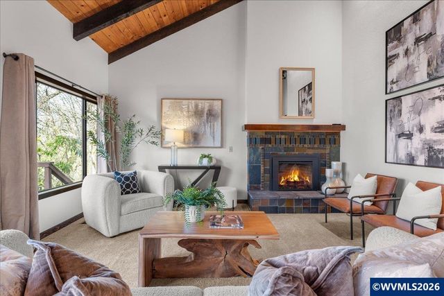 3904 Viewcrest Rd S, Salem, OR 97302