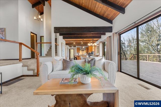 3904 Viewcrest Rd S, Salem, OR 97302