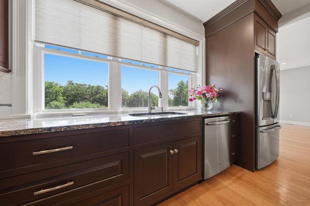 4 South Grater Road, Merrimack, NH 03054