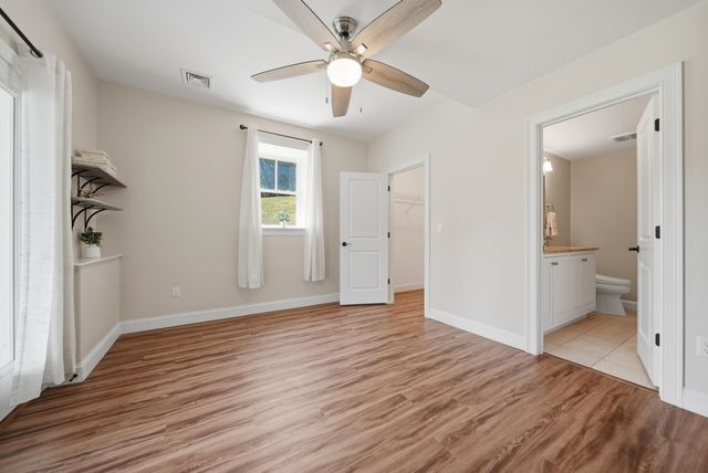 4 South Grater Road, Merrimack, NH 03054