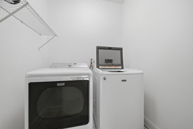 4 South Grater Road, Merrimack, NH 03054