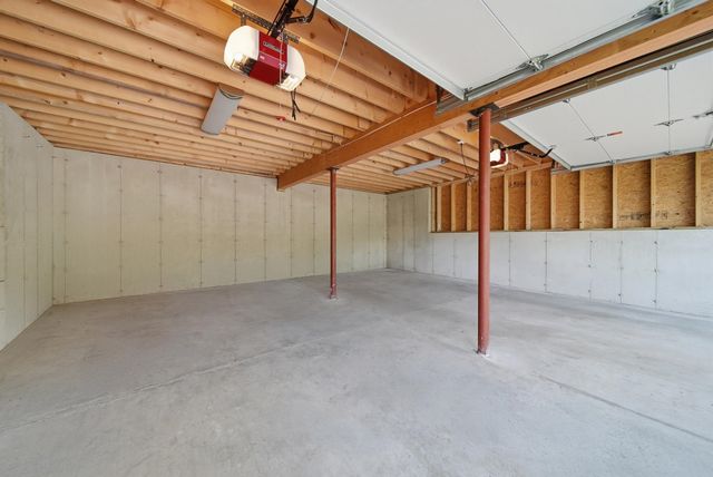 4 South Grater Road, Merrimack, NH 03054