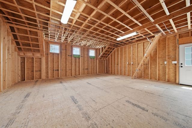 4 South Grater Road, Merrimack, NH 03054