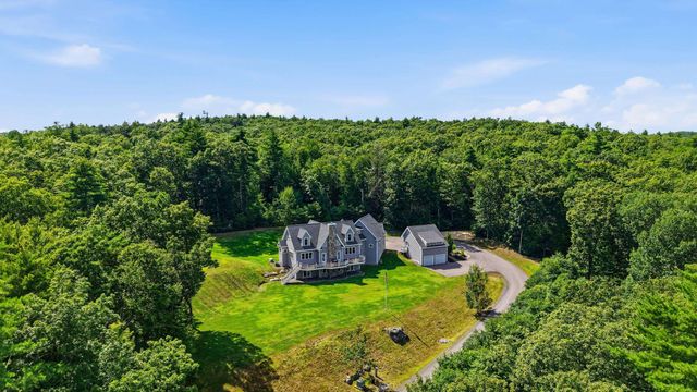 4 South Grater Road, Merrimack, NH 03054