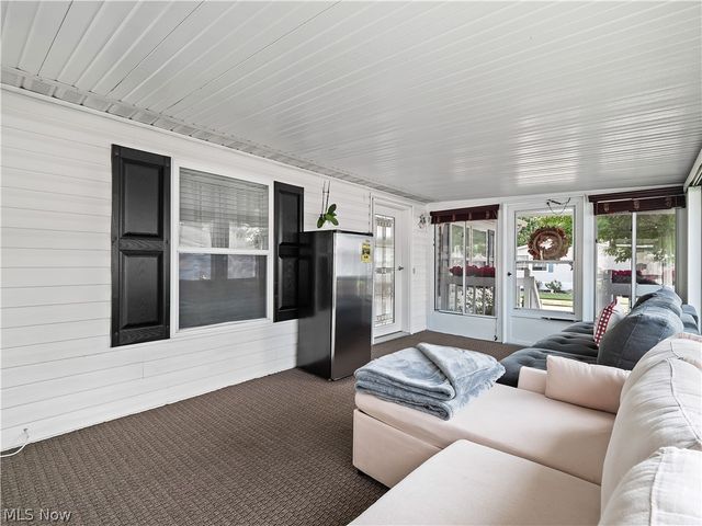 8 Emerald Lane Lane, Olmsted Twp, OH 44138