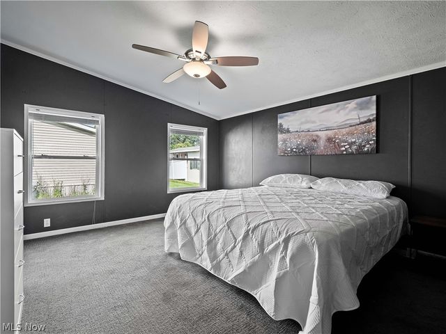 8 Emerald Lane Lane, Olmsted Twp, OH 44138