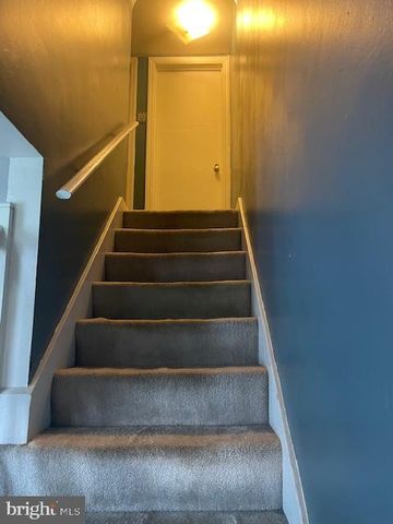 320 GREYSTONE RD, York, PA 17402