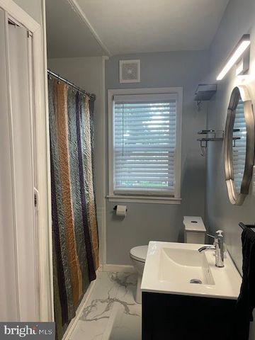 320 GREYSTONE RD, York, PA 17402