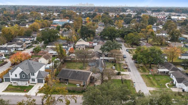 12022 Meadowpass Street, Houston, TX 77076