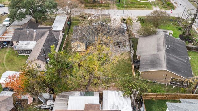 12022 Meadowpass Street, Houston, TX 77076