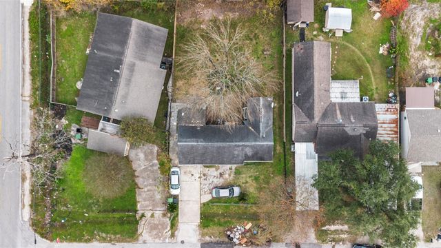 12022 Meadowpass Street, Houston, TX 77076