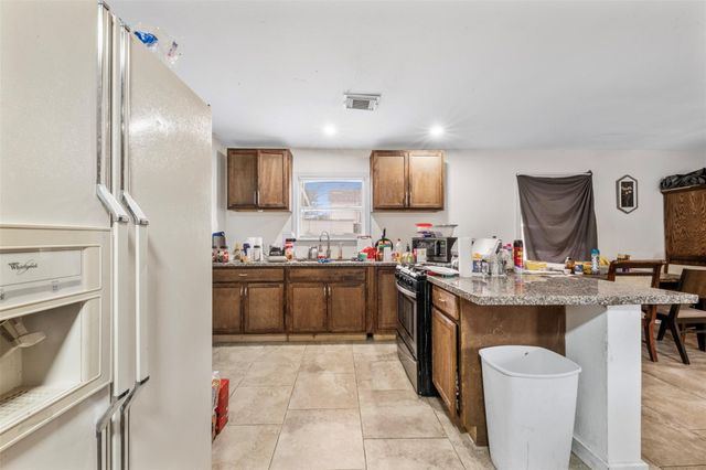 12022 Meadowpass Street, Houston, TX 77076