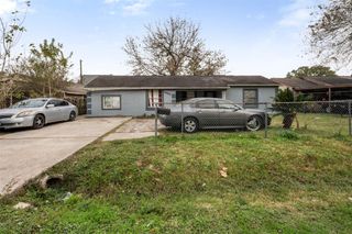 12022 Meadowpass Street, Houston, TX 77076