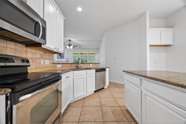 14823 Yellow Begonia Drive, Cypress, TX 77433