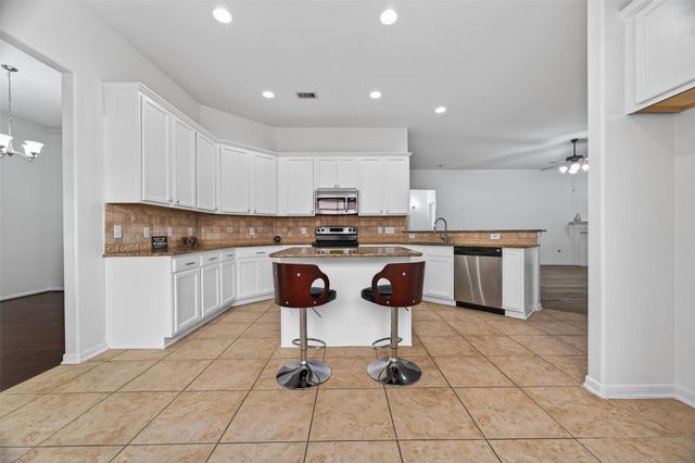 14823 Yellow Begonia Drive, Cypress, TX 77433