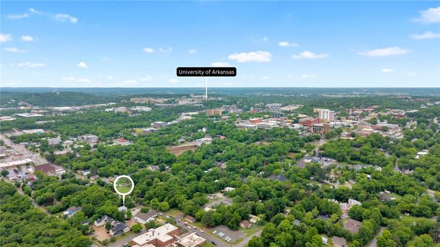 27 Martin Luther King Jr Boulevard, Fayetteville, AR 72701