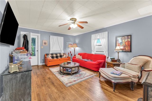 27 Martin Luther King Jr Boulevard, Fayetteville, AR 72701
