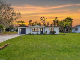 2224 Aldridge AVE, Fort Myers, FL 33907
