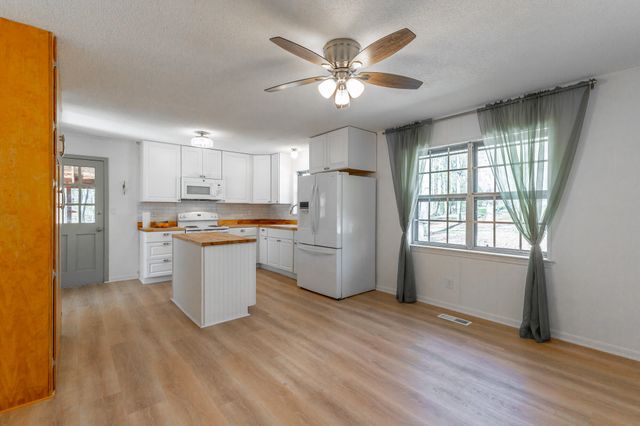 578 Capehart Road, Ringgold, GA 30736