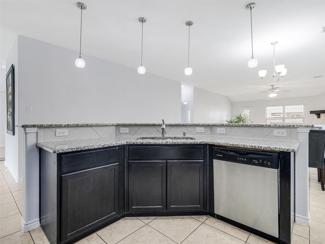 1916 Gayla Creek Drive, Little Elm, TX 75068