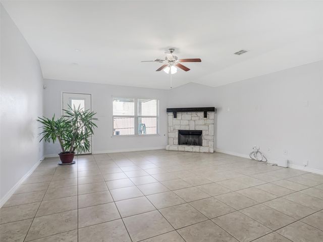 1916 Gayla Creek Drive, Little Elm, TX 75068