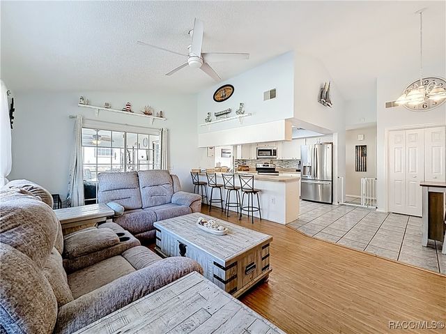 421 W Blueflax Court, Beverly Hills, FL 34465