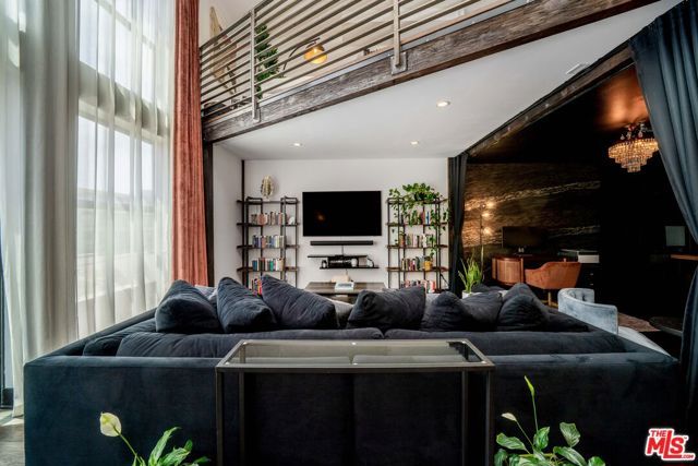 4115 Glencoe Avenue 302, Marina Del Rey, CA 90292