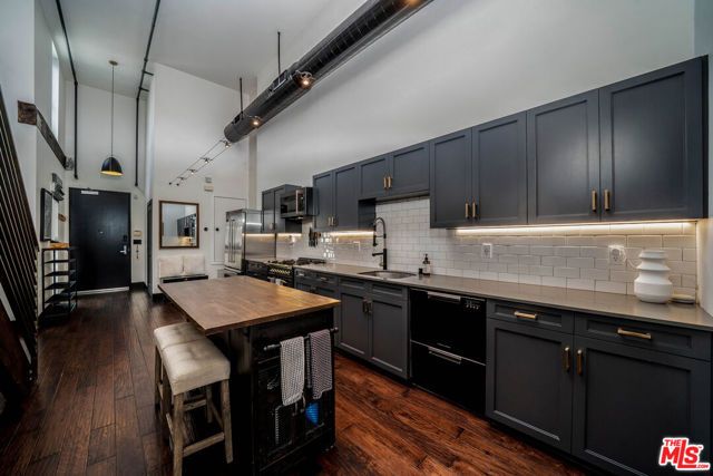 4115 Glencoe Avenue 302, Marina Del Rey, CA 90292