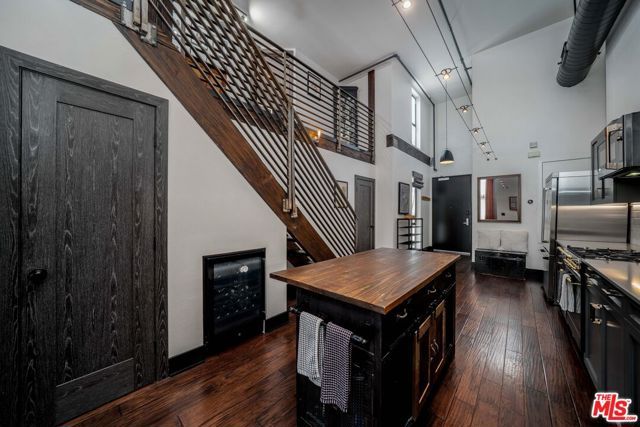 4115 Glencoe Avenue 302, Marina Del Rey, CA 90292