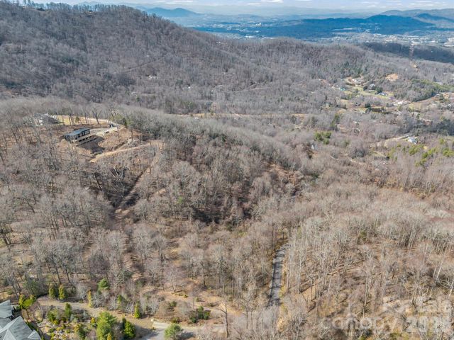 99999 Rose Hill Road, Asheville, NC 28803