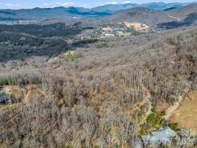 99999 Rose Hill Road, Asheville, NC 28803