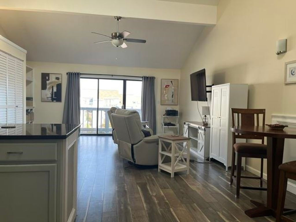 1880 Colony Dr Apt 10E, Surfside Beach, SC 29575 — photo 2