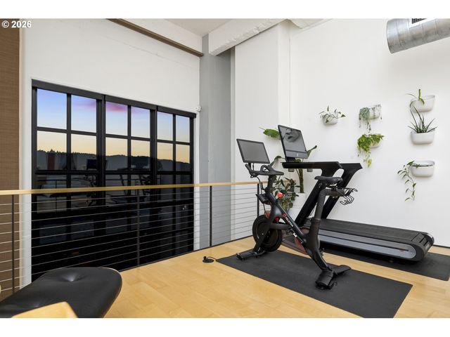 1400 Nw IRVING St 723, Portland, OR 97209