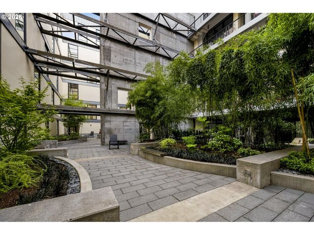 1400 Nw IRVING St 723, Portland, OR 97209