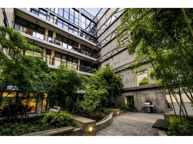 1400 Nw IRVING St 723, Portland, OR 97209