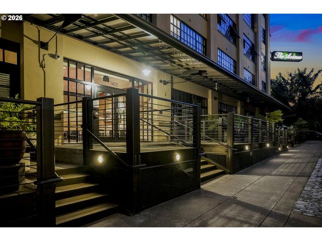 1400 Nw IRVING St 723, Portland, OR 97209