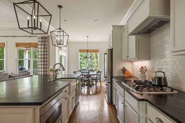 555 Avon River Rd, Franklin, TN 37064