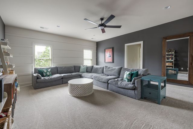 555 Avon River Rd, Franklin, TN 37064
