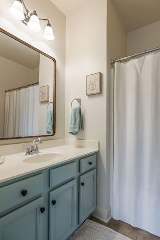 555 Avon River Rd, Franklin, TN 37064
