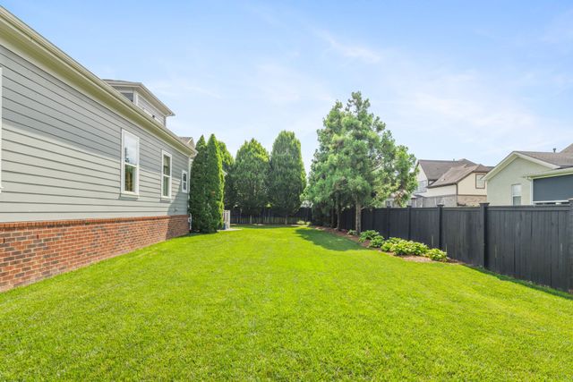 555 Avon River Rd, Franklin, TN 37064