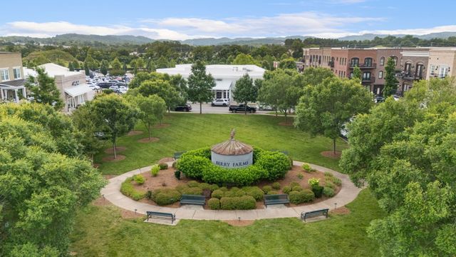 555 Avon River Rd, Franklin, TN 37064