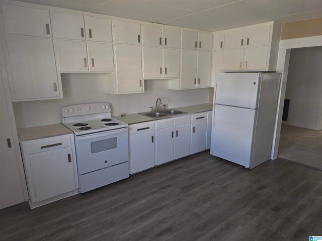 728 VERBENA AVENUE, Alexander City, AL 35010