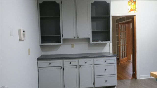 146 Ridgewood PW, Newport News, VA 23608
