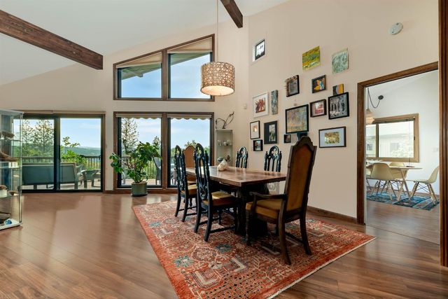 16105 John Way, Grass Valley, CA 95949