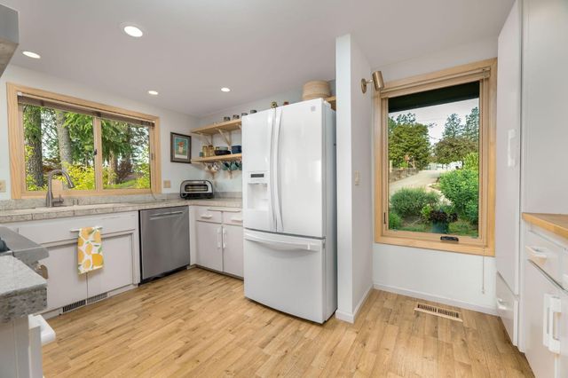 16105 John Way, Grass Valley, CA 95949