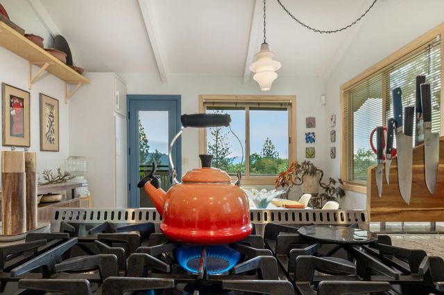 16105 John Way, Grass Valley, CA 95949