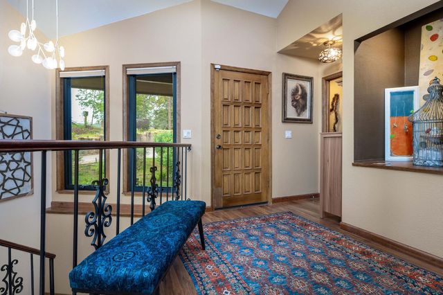 16105 John Way, Grass Valley, CA 95949